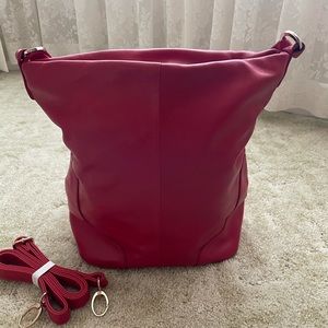 Perlina  NWOT  red bucket purse